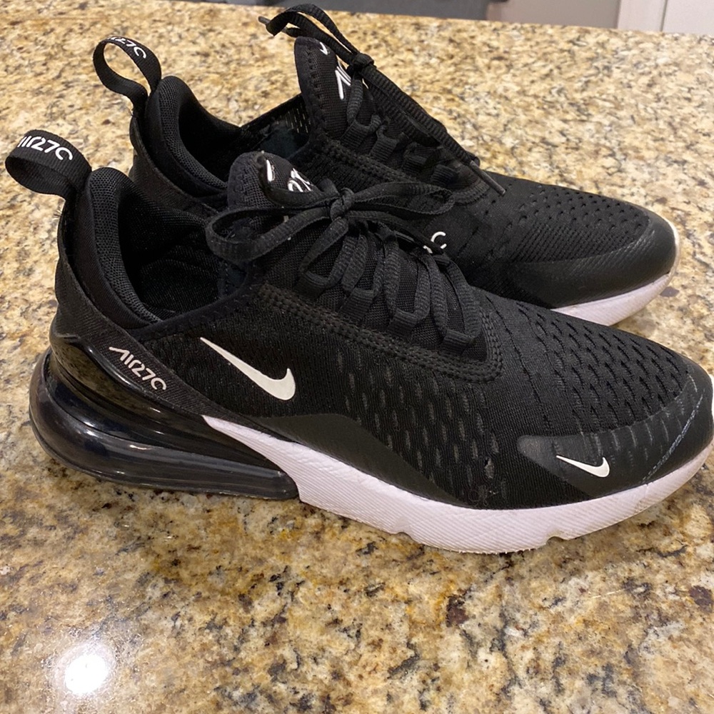 Nike Women's Air Max 270 Shoes